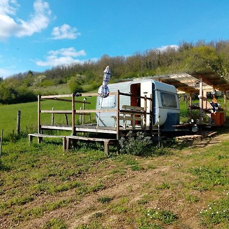 Campingfiz Varzy Buitenkant foto