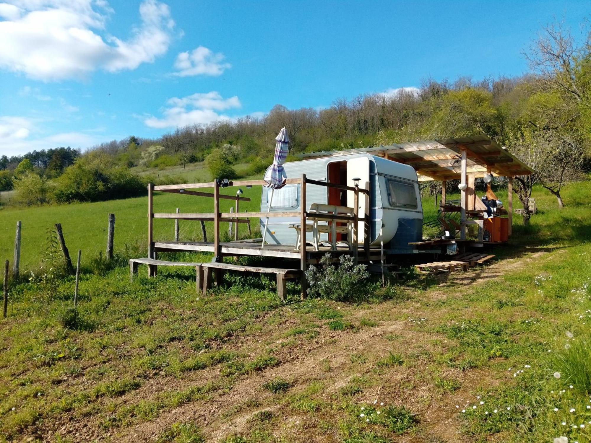 Campingfiz Varzy Buitenkant foto